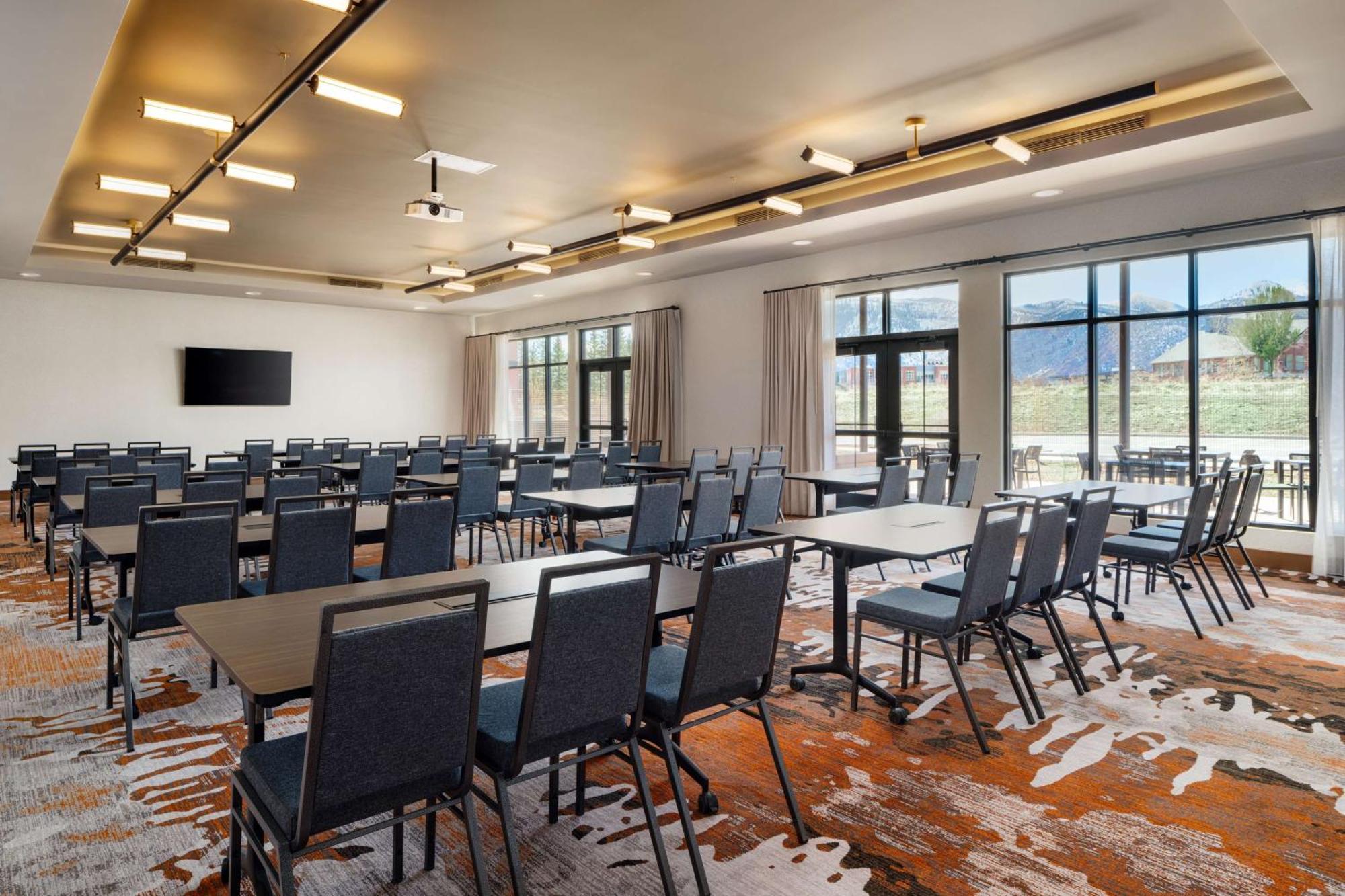 The Hoffmann Hotel Basalt Aspen Tapestry Collection Hilton Buitenkant foto